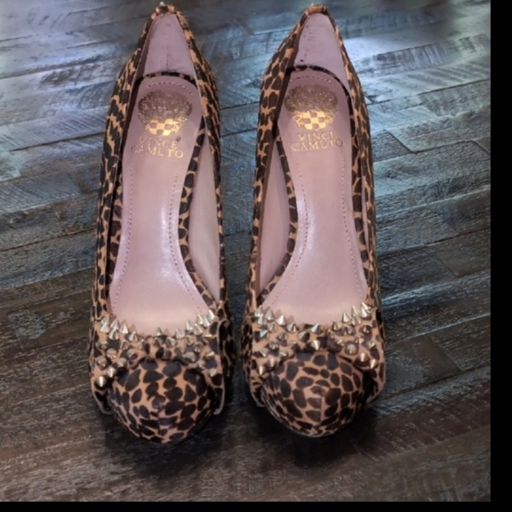 Vince Camuto Brown Leopard Print Heels with Spikes - Picture 11 of 11